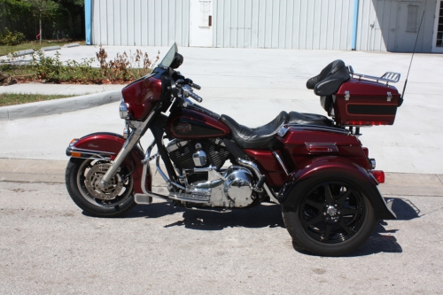 Harley Davidson Electraglide Trike Conversion by Art In Motion 